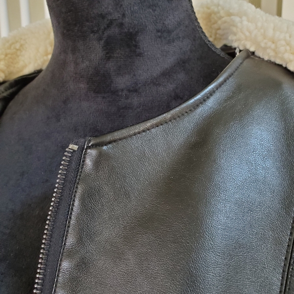 Anthony Richard's - Black Jacket - Picture 8 of 13